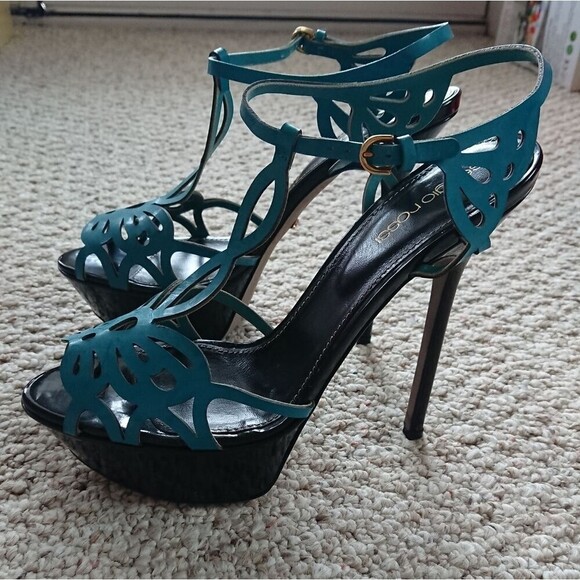Turquoise blue Sergio Rossi butterfly heels - Picture 3 of 10
